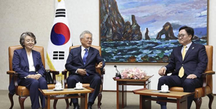 涉嫌受贿被检方起诉，文在寅回应：不公正